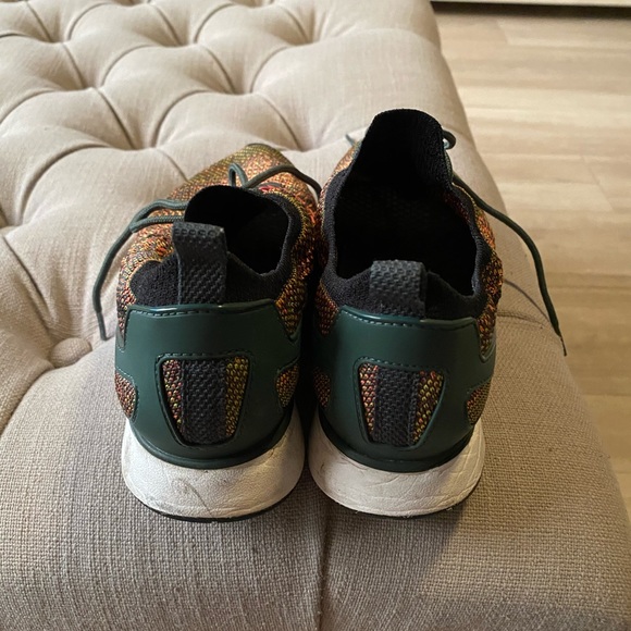 Nike Sneakers - Picture 4 of 5